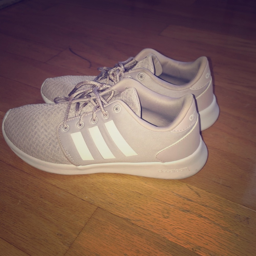 Adidas cloudfoam sneakers
